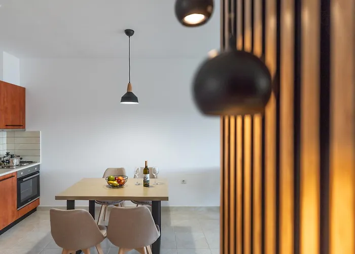 K&D Central Suite